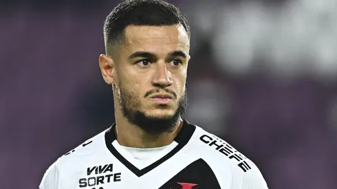 Coutinho pode ter salário de R$ 4,3 milhões por mês no LA Galaxy após deixar o Vasco. (Foto: Rodrigo Valle/Getty Images)