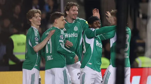 Newcastle goleou o Qarabag pelos playoffs da Champions League