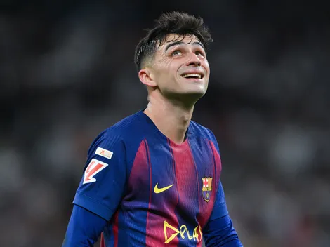 Pedri volta aos treinos de Hansi Flick