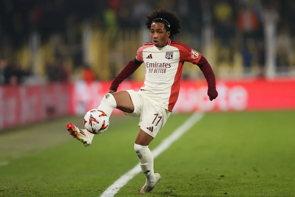 Atacante Malick Fofana, de 20 anos, do Olympique Lyonnais  (Foto: Ahmad Mora/Getty Images)
