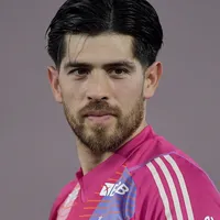 Rossi recusa a Udinese e deve renovar com o Flamengo