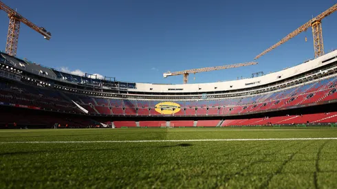 Barcelona vai voltar a jogar no Camp Nou após mais de 10 anos – Foto: Judit Cartiel/Getty Images