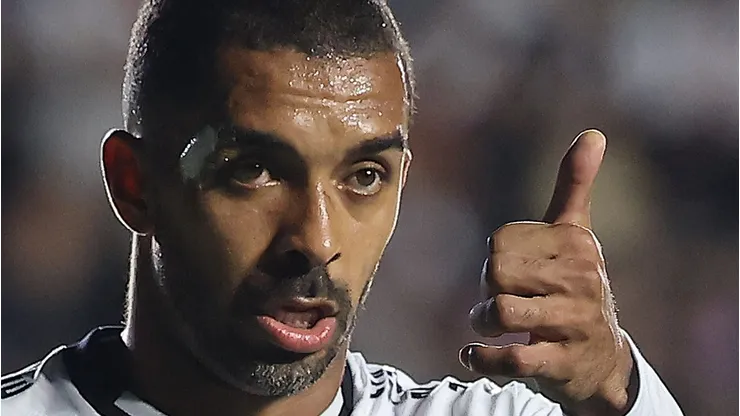 Al-Ain, Al-Nasr Dubai e Grêmio são avisados pelo Vasco sobre pedida de R$ 61 milhões por Paulo Henrique. (Foto: Wagner Meier/Getty Images)