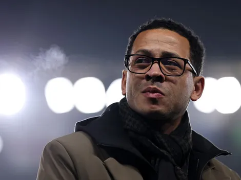 Liam Rosenior defende Vini Jr. após críticas de Mourinho