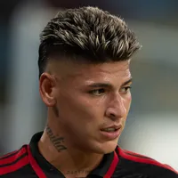 Carrascal só deixaria o Flamengo para jogar em um gigante europeu