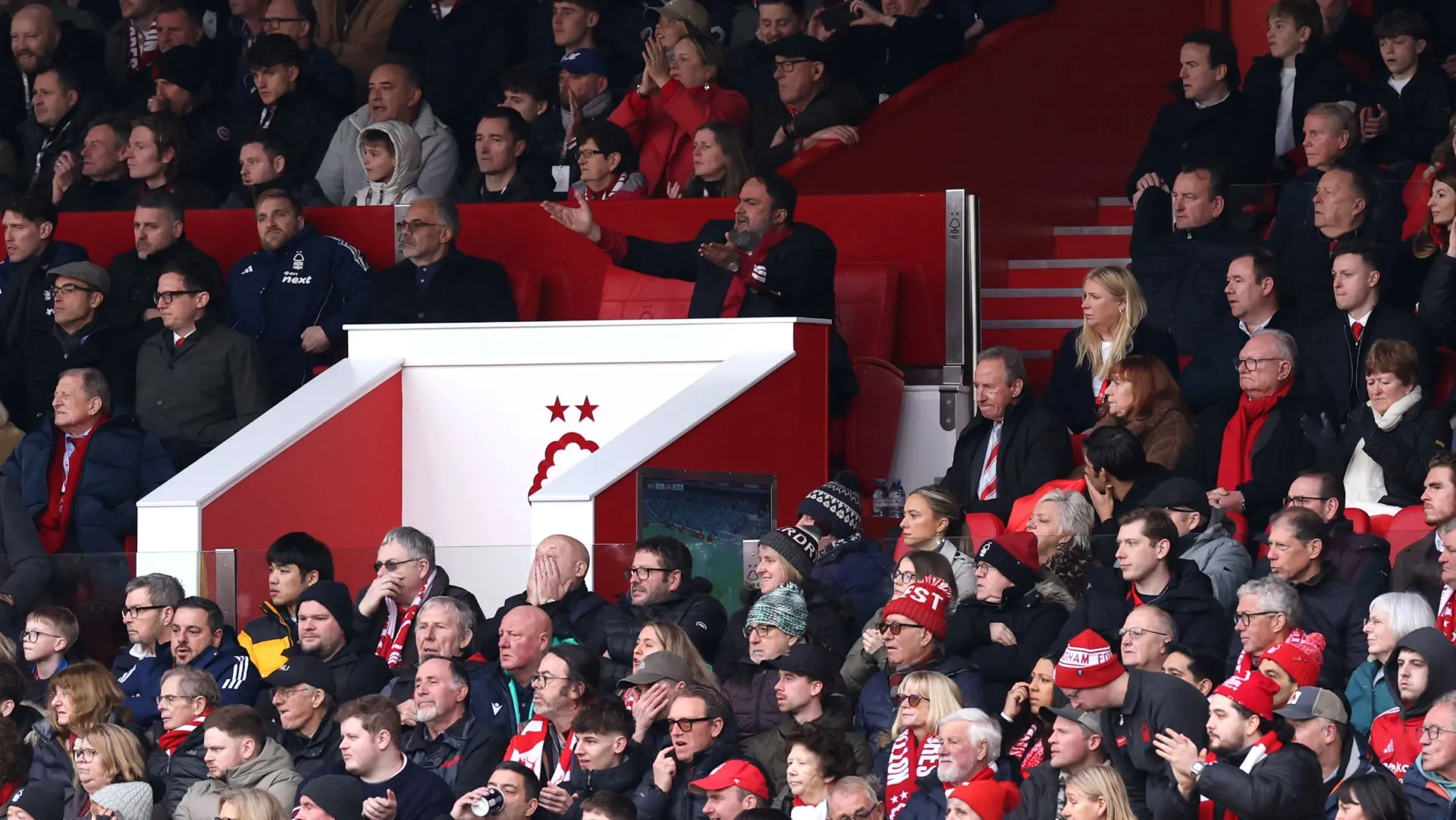Evangelos Marinakis, proprietário do Nottingham Forest, na Premier League. Foto: David Rogers/Getty Images