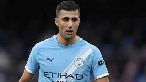 Rodri em campo com o Manchester City. Foto: Michael Regan/Getty Images