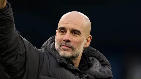 Pep Guardiola pede a renovação de Rodri no Manchester City. (Photo by Annabel Lee-Ellis/Getty Images)