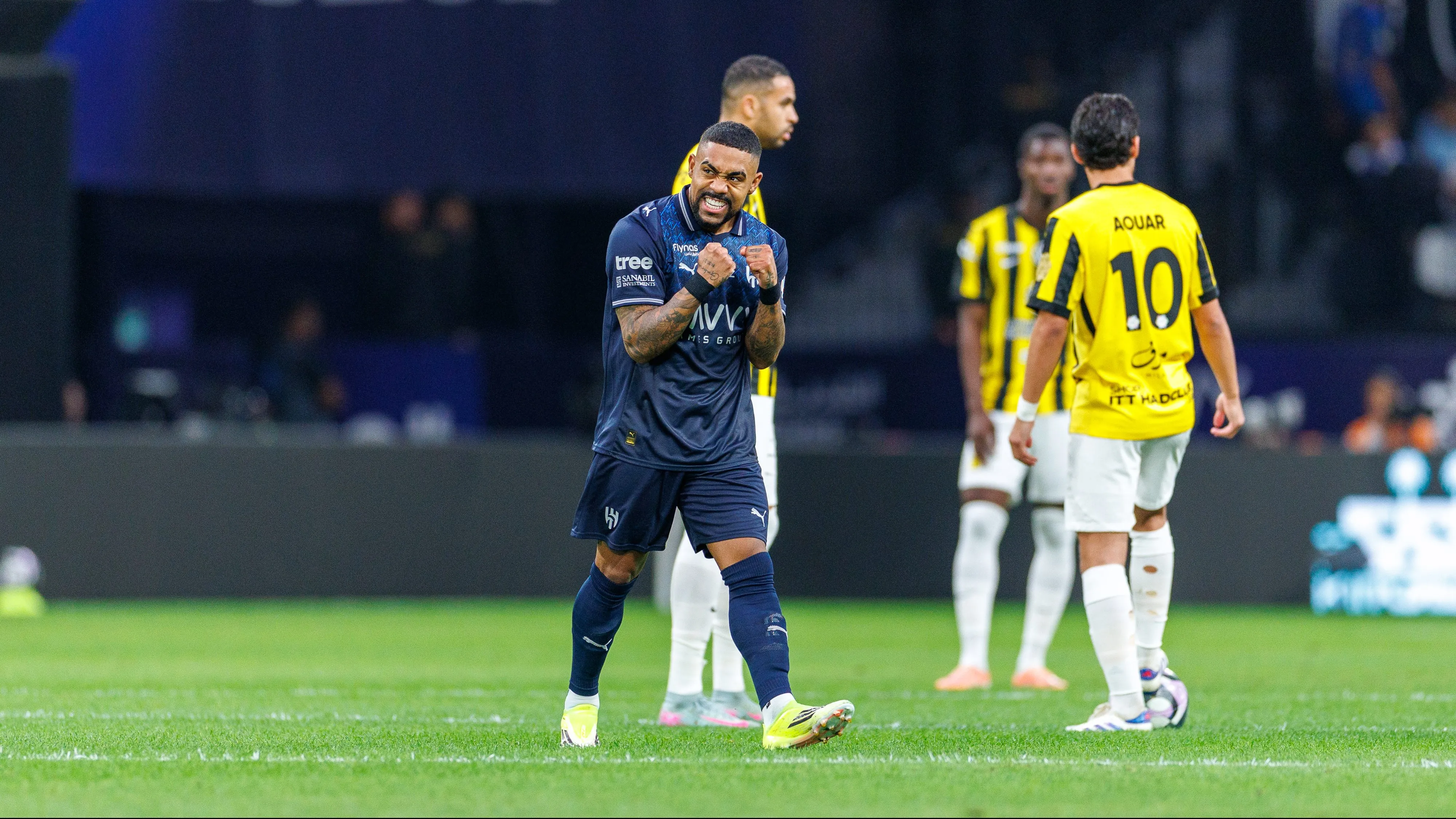 Malcom comemorando gol do Al-Hilal. Foto: Abdullah Ahmed/Getty Images