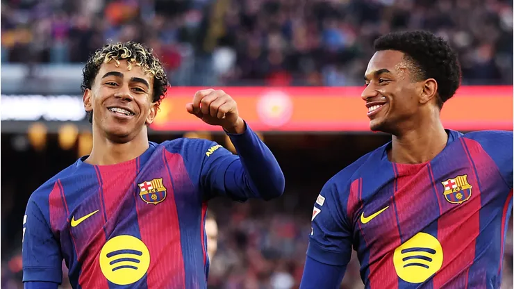 Barcelona se prepara para ouvir propostas de United e Inter por Balde. (Photo by Judit Cartiel/Getty Images)