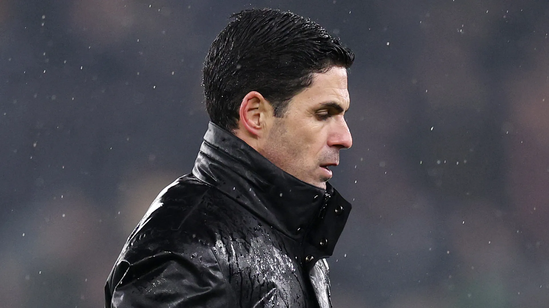 Mikel Arteta em jogo do Arsenal