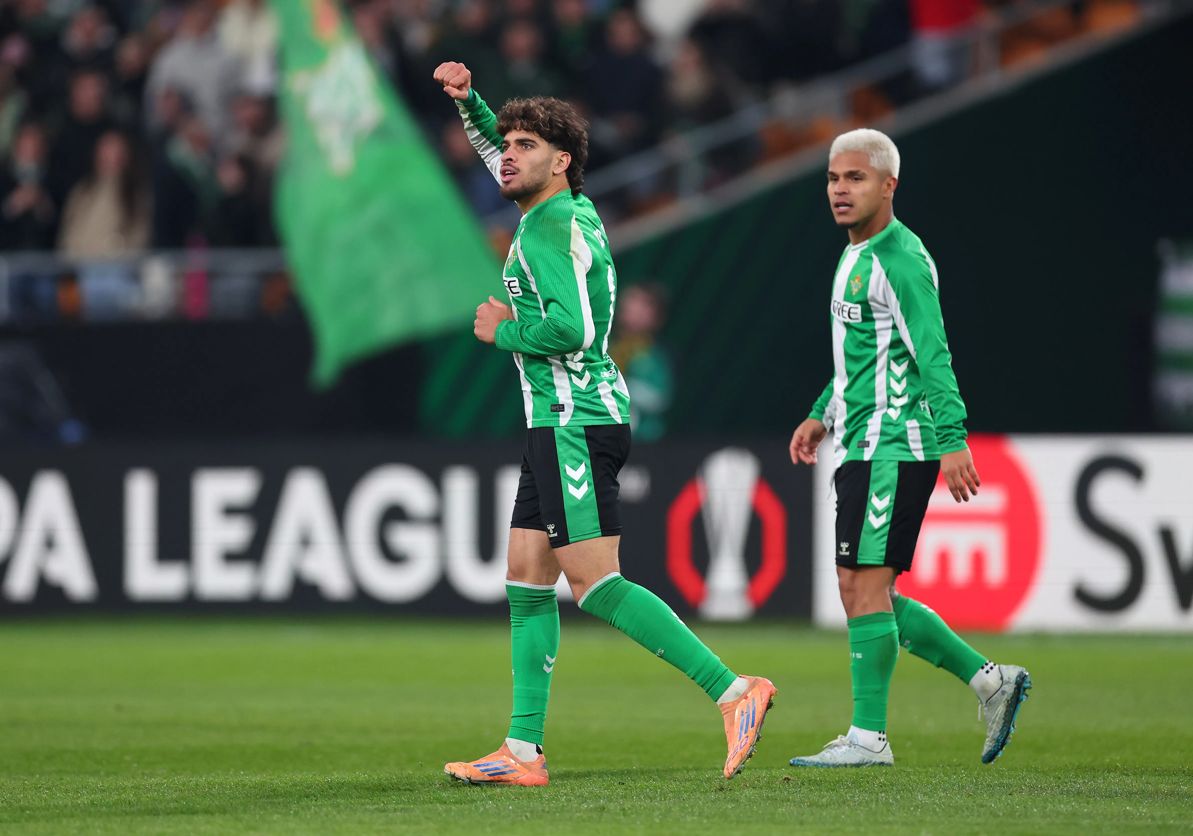 Abde Ezzalzouli ganha admiradores dentro do PSG. Foto: Fran Santiago/Getty Images