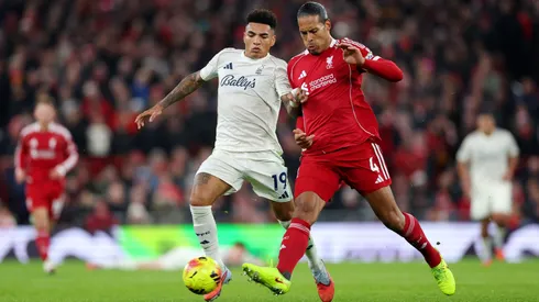 Igor Jesus e Van Dijk rivalizaram na partida entre Liverpool e Forest