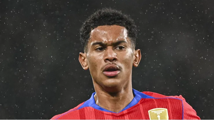 PSG prioriza estender os contratos de Mayulu, Dembélé e Barcola. (Photo by Octavio Passos/Getty Images)