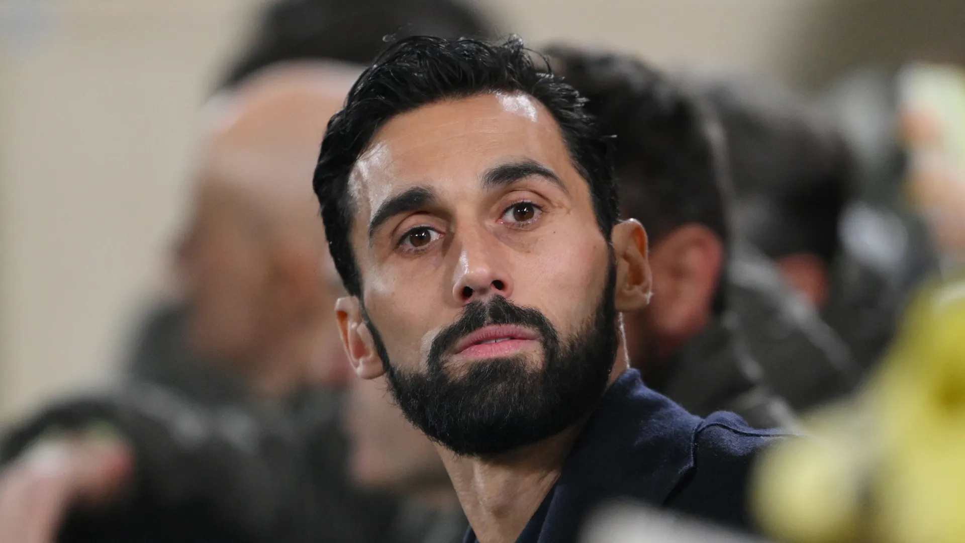 Álvaro Arbeloa olha para o lado durante jogo do Real Madrid