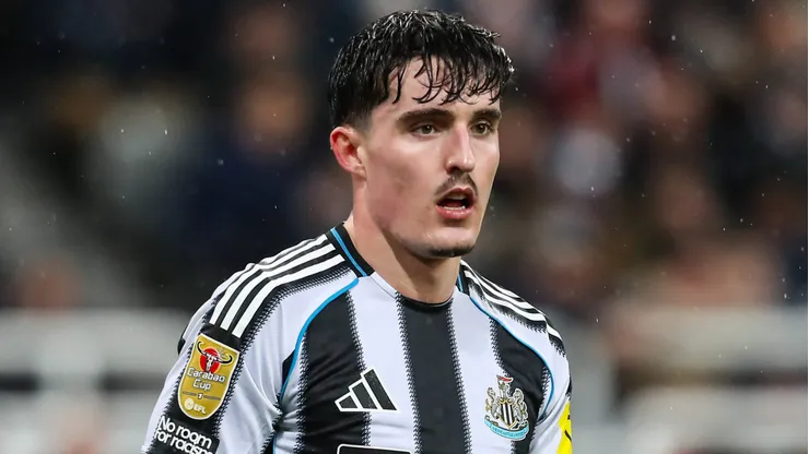 Tino Livramento, do Newcastle, é um grande alvo do Manchester City. Foto: IMAGO / Every Second Media