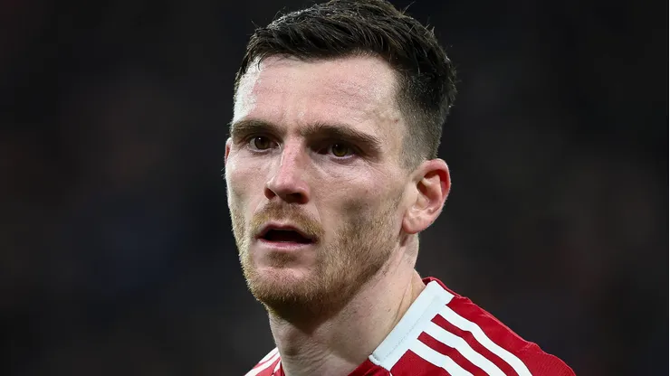 Andy Robertson ainda não renovou com o Liverpool e é alvo de pelo menos 6 clubes, inclusive um na Espanha. Foto: IMAGO/Crystal Pix