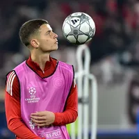 Christos Mouzakitis entra no radar de Luis Enrique