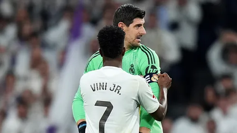 Courtois e Vinicius Junior juntos. (Foto: Angel Martinez/Getty Images)