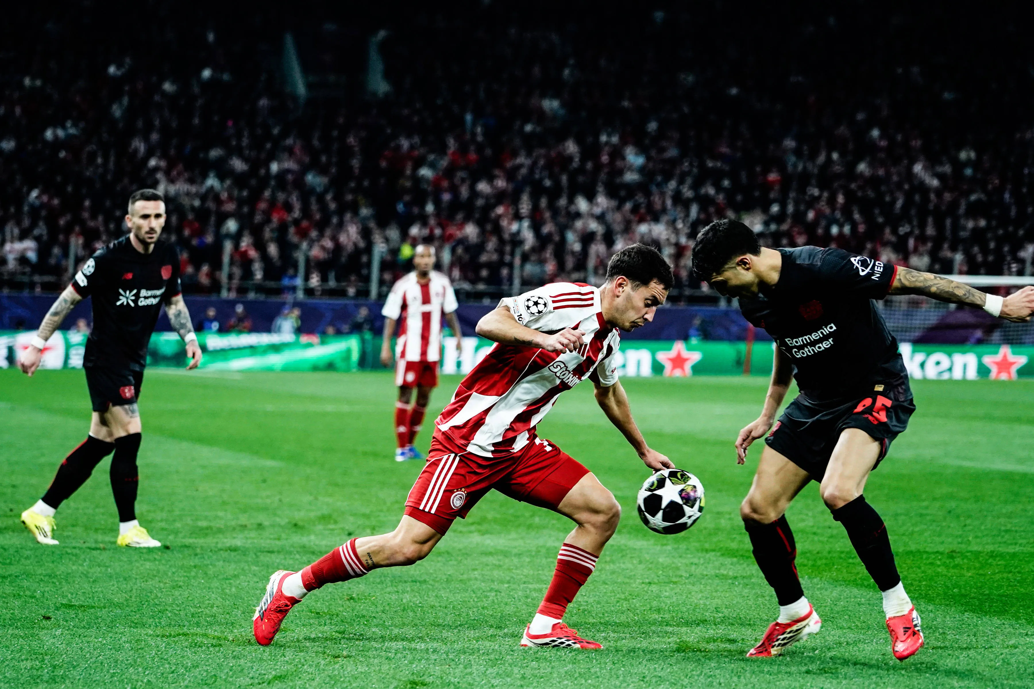 Olympiacos x Bayer Leverkusen – Liga dos Campeões da UEFA PIREU, GRÉCIA – 18 DE FEVEREIRO. Time alemão venceu por 2 a 0 no jogo de ida. Foto: IMAGO /&nbsp;Anadolu Agency