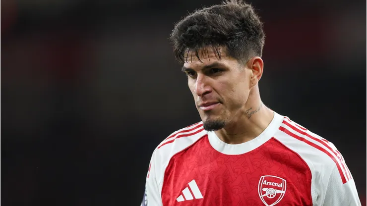Arsenal quer acertar a transferência em definitivo de Hincapié. Foto: IMAGO / Sportimage