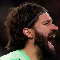 Juventus avalia a contratação de Alisson, do Liverpool