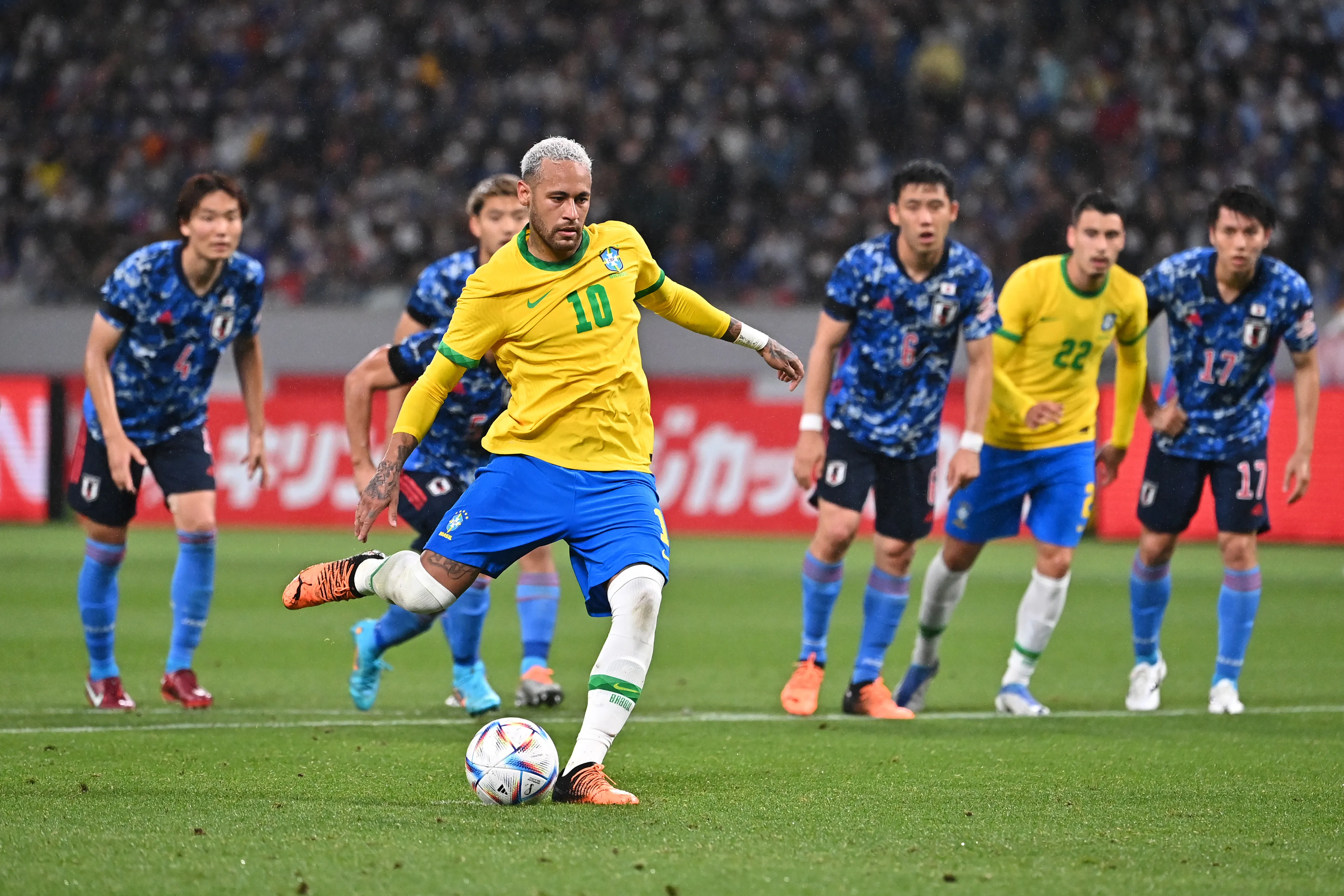 Neymar em ação pela Seleção Brasileira. (Foto: Kenta Harada/Getty Images)