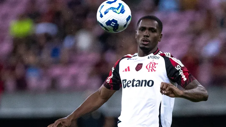 Evertton Araújo pode deixar o Flamengo em 2026. Rafael Vieira/AGIF.