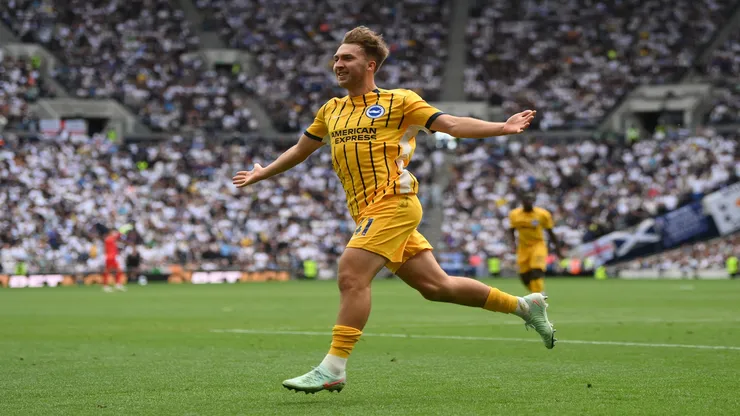Jack Hinshelwood em Brighton x Tottenham em 2025 - Mike Hewitt/Getty Images