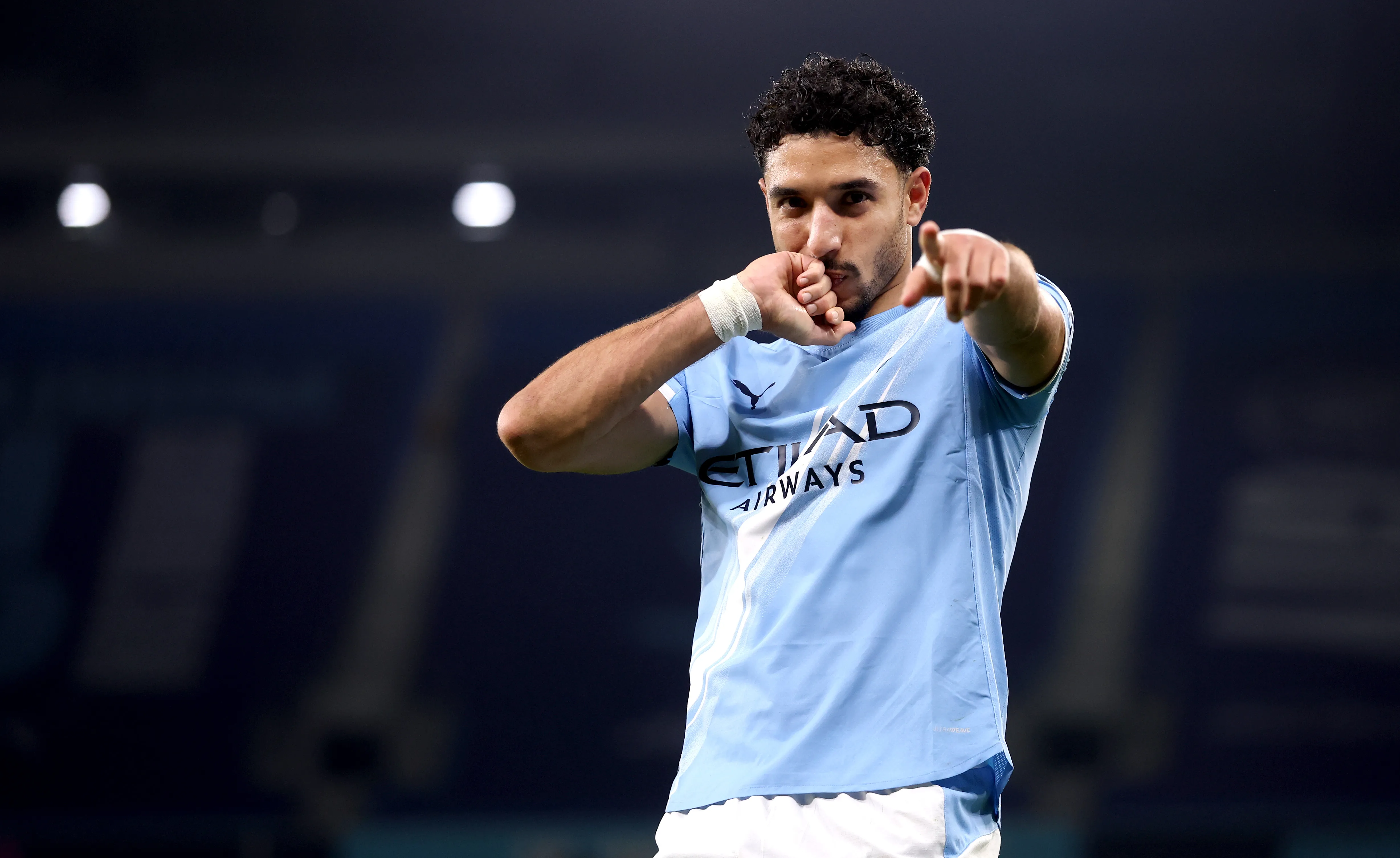 Marmoush interessa ao Barcelona (Foto: Carl Recine/Getty Images)