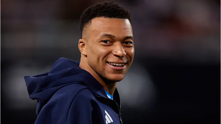 Pedri e Ferran escolhem Mbappé como reforço ideal para o Barcelona. Foto: IMAGO / NurPhoto