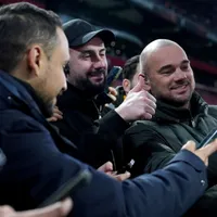 Sneijder relata ameaças de morte após defender Vini Jr.