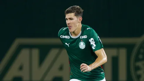 O zagueiro Benedetti em jogo do Palmeiras (Fabio Menotti/Palmeiras/by Canon)