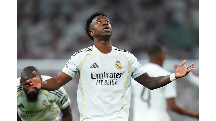 Vinícius Júnior marcou dois dos três gols do Real Madrid na eliminatória contra o Benfica (Photo by Angel Martinez/Getty Images)