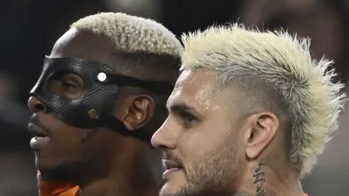 Victor Osimhen, do Galatasaray, comemora um gol durante a partida de volta dos playoffs do mata-mata da UEFA Champions League 2025/26 entre Juventus e Galatasaray A.S., no Juventus Stadium, em 25 de fevereiro de 2026, em Turim, na Itália. (Foto de Stefano Guidi/Getty Images)