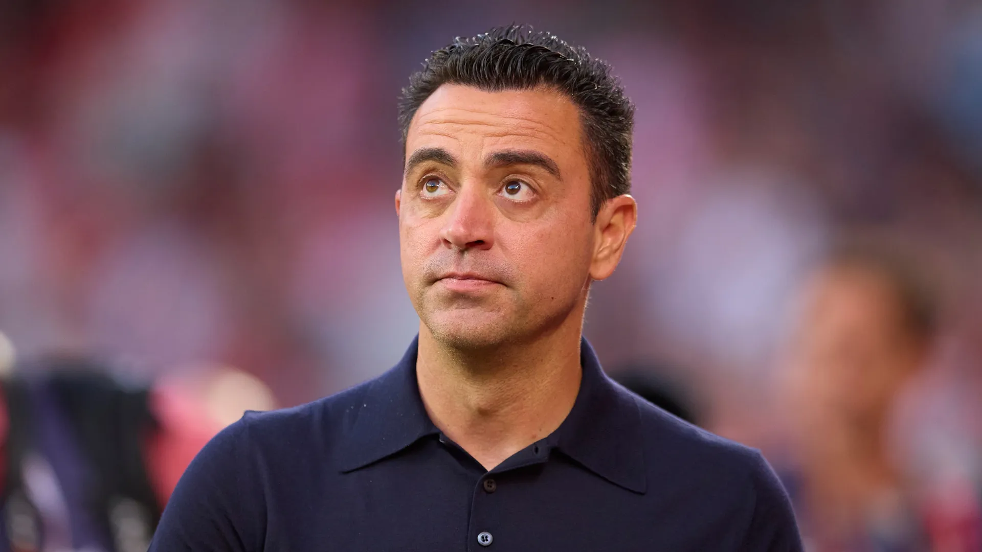 Xavi Hernández durante partida pelo Barcelona