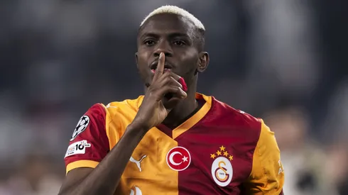 Osimhen não foi contratado no Manchester United por conta do calendário da Copa Africana de Nações, segundo portal. Foto: IMAGO / Nicolo Campo