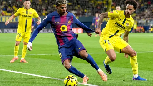 Lamine Yamal no duelo Barcelona x Villarreal (Alex Caparros/Getty Images)