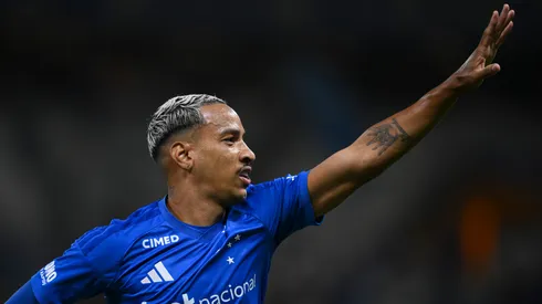 O meia Matheus Pereira em jogo do Cruzeiro (Pedro Vilela/Getty Images)