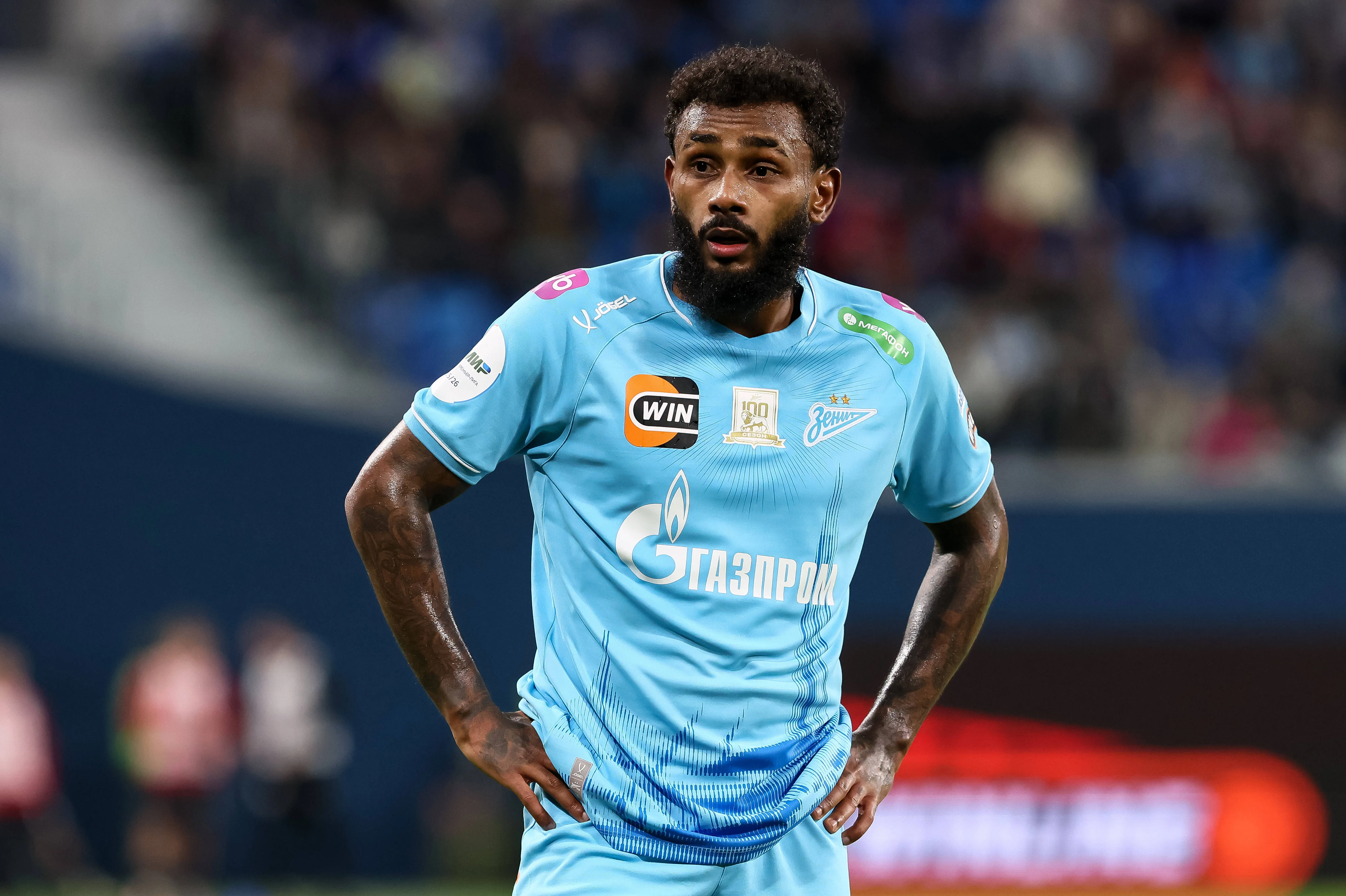 Wendel, do Zenit, já foi ligado ao Botafogo e Flamengo, e teve sua multa diminuída. Ele pode deixar o clube russo e tem como objetivo estar no radar da Seleção, segundo a ESPN. Foto: IMAGO /&nbsp;NurPhoto