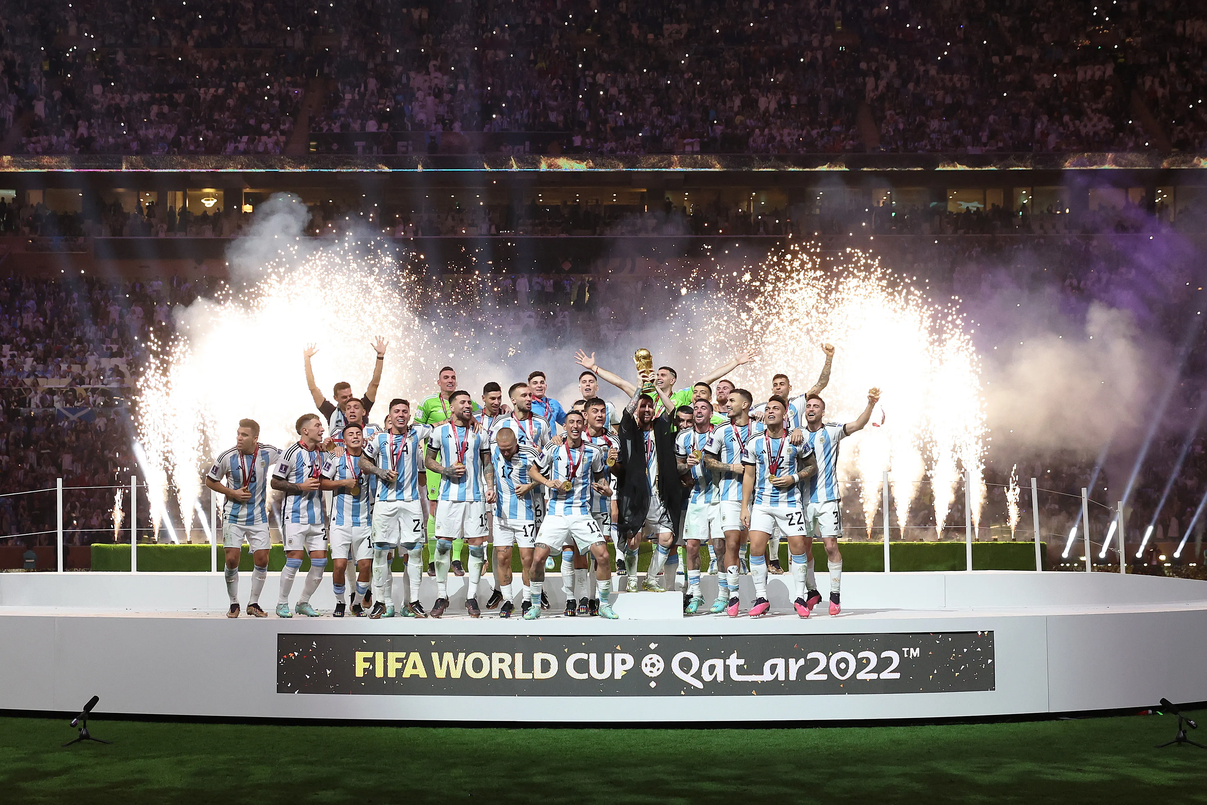 Seleção da Argentina voltou a conquistar uma Copa do Mundo no Catar, em 2022 (Photo by Julian Finney/Getty Images)