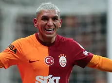 Galatasaray e Atlético Mineiro negociam a transferência de Lucas Torreira