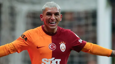 Galatasaray e Atlético Mineiro negociam a transferência de Lucas Torreira por R$ 48 milhões. (Foto: Ahmad Mora/Getty Images)