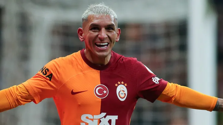 Galatasaray e Atlético Mineiro negociam a transferência de Lucas Torreira por R$ 48 milhões. (Foto: Ahmad Mora/Getty Images)