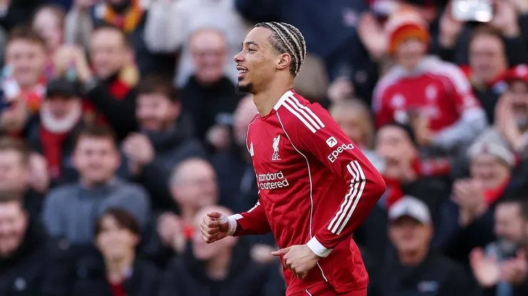 Ekitiké fez um dos gols do Liverpool