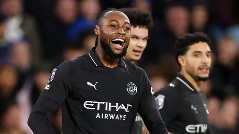 Com gol de Semenyo, City mantém pressão no topo da Premier League. (Foto de Justin Setterfield/Getty Images)