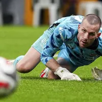 Paulo Victor, ex-Flamengo e Grêmio, comete falha bizarra na Turquia