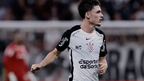 Na mira de Arsenal e Chelsea, Breno Bidon admite sonho de atuar na Champions. Foto Marcello ZambranaAGIF