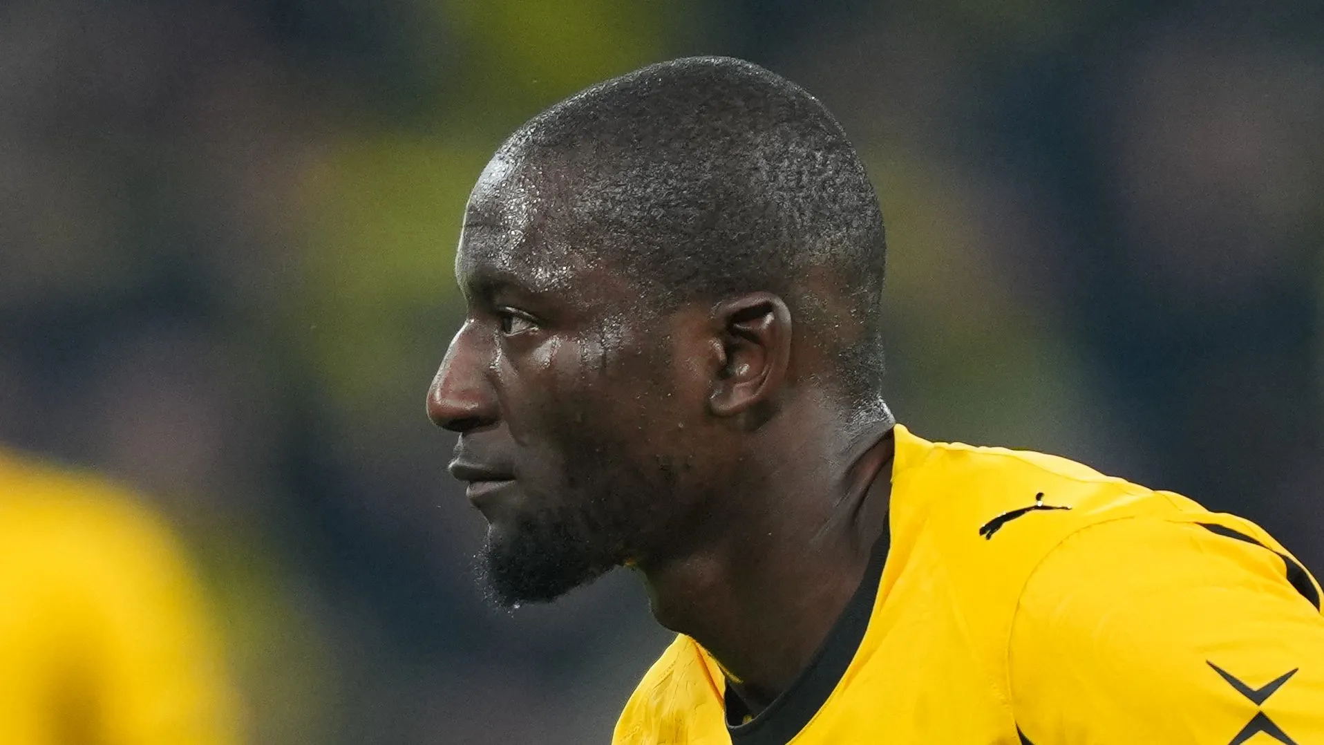 Guirassy em campo pelo Borussia Dortmund