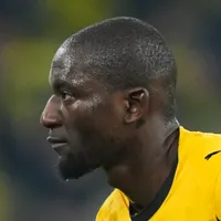 Guirassy pode trocar o Borussia Dortmund pelo Milan
